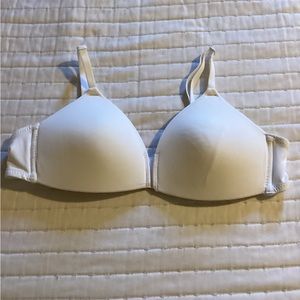 NWOT Hanes Size 38A Bra